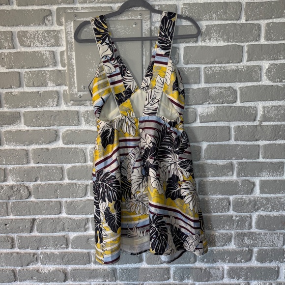 Zara Dress - Picture 2 of 4